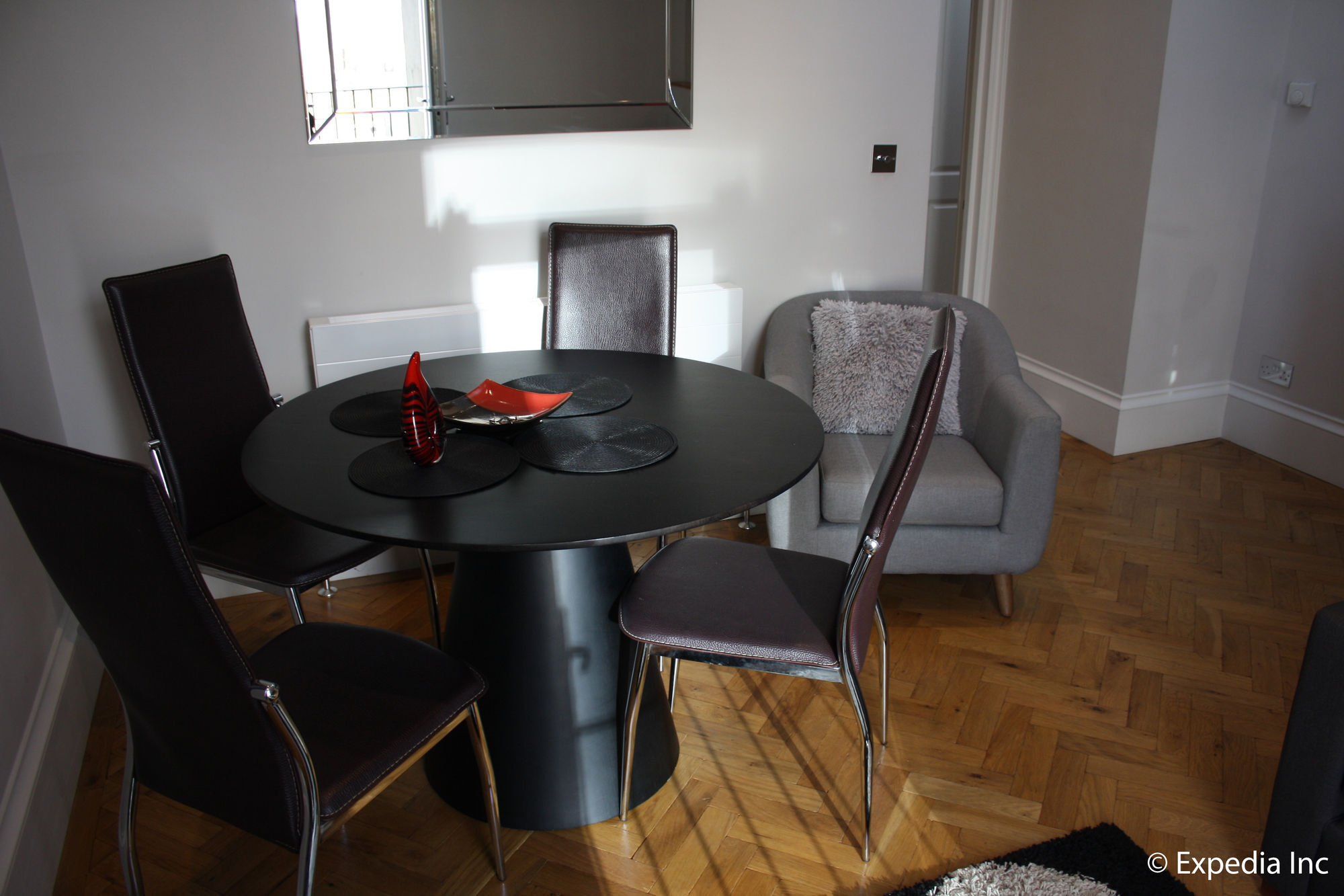 Apartment Barons Court London