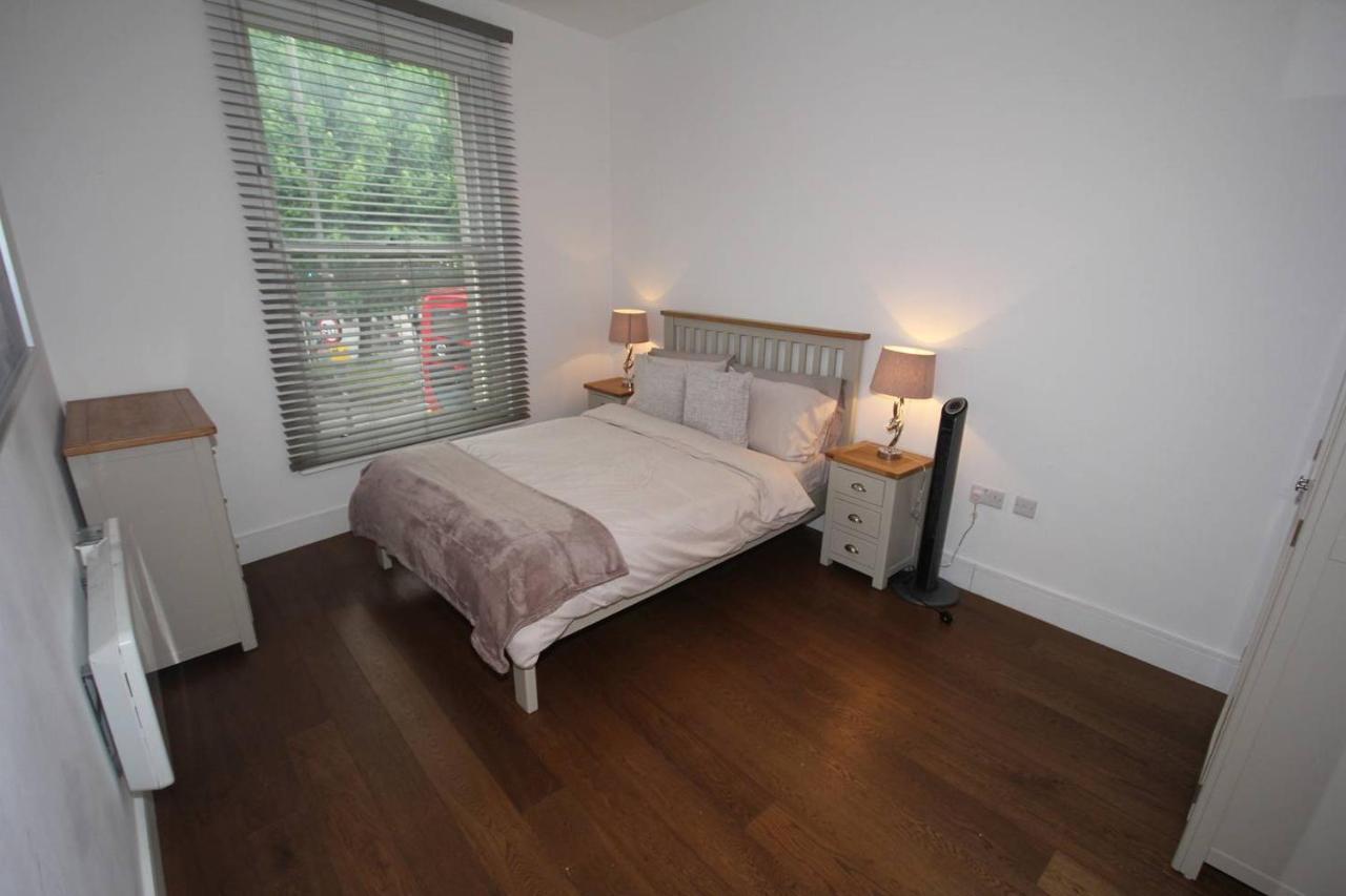 Apartment Falcon House London