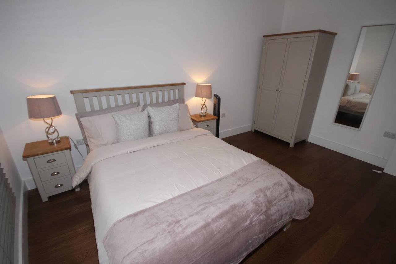 Apartment Falcon House London