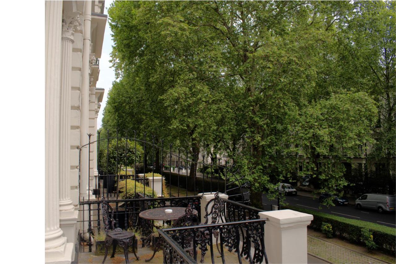 Westbourne Terrace * London