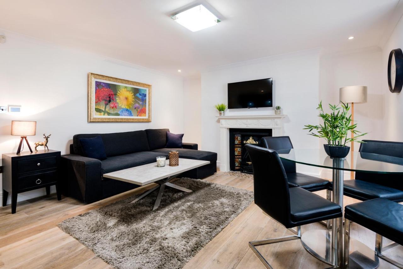 Apartment Large Two Bed With Private Entrance And Patio London