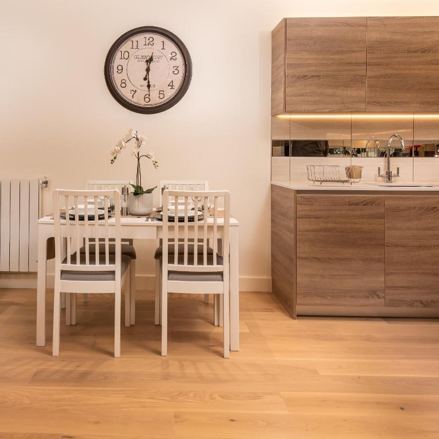 Lt Riverview East Greenwich Apartment *