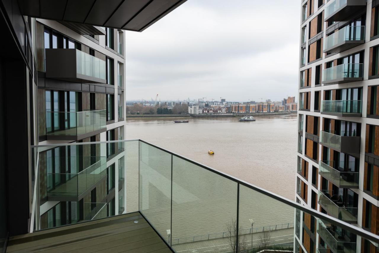 Lt Riverview East Greenwich * London