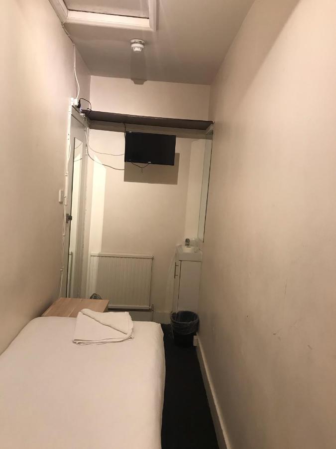 Hotel Aquarius 2*