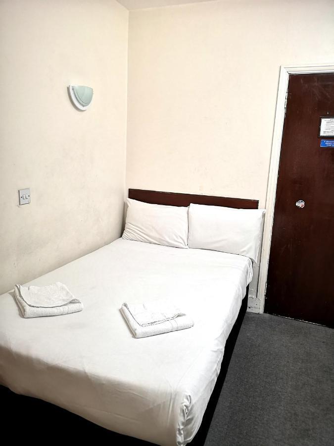 Aquarius Hotel 2*