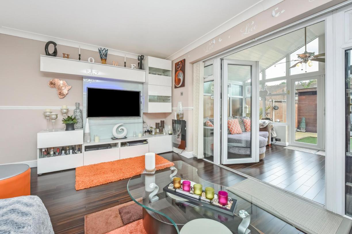 Docklands Stay, In Modern Spacious House - Near Excel Centre, Airport, Uel,sleeps 2 Privatunterkunft
