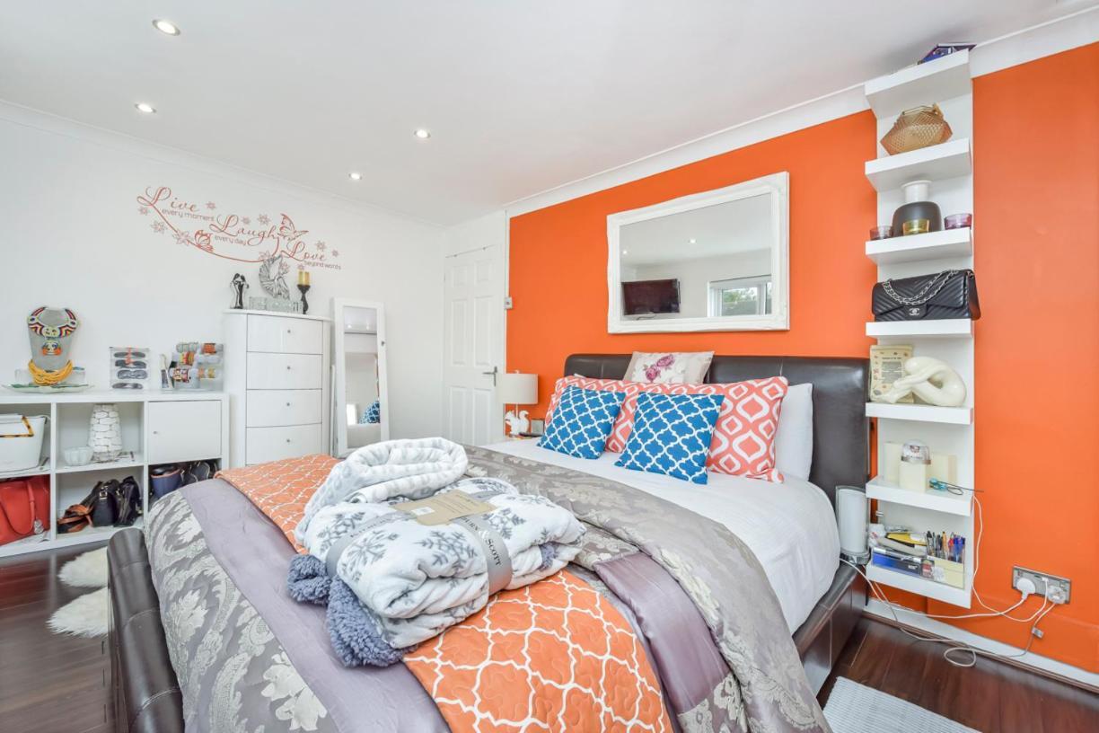 Docklands Stay, In Modern Spacious House - Near Excel Centre, Airport, Uel,sleeps 2 Privatunterkunft
