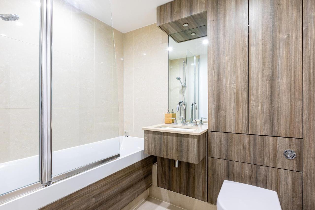 Riverside Balcony Apartments, 10 Minutes From Oxford Circus Apartamento Londres