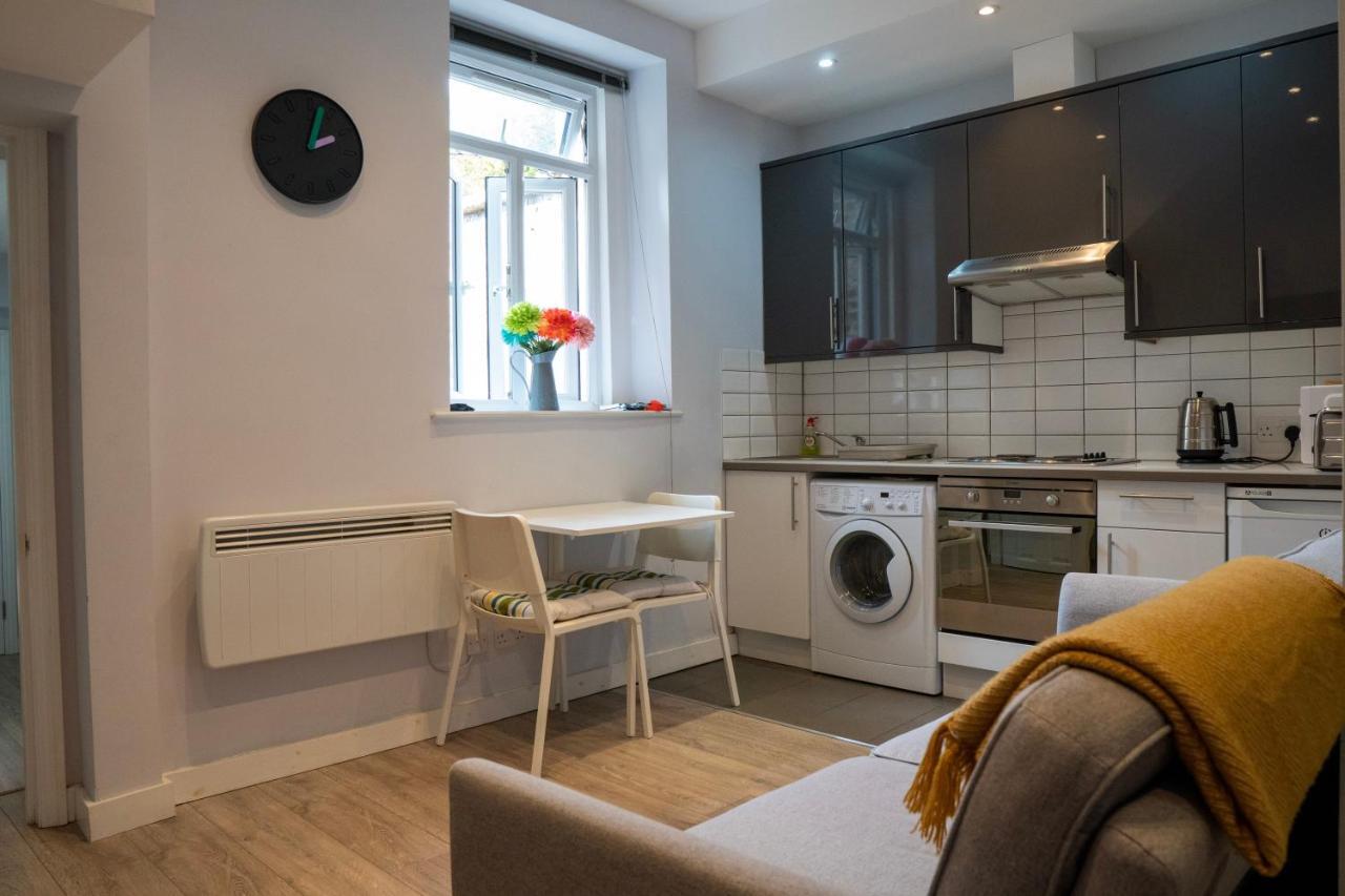 247 Eversholt Street Apartment London
