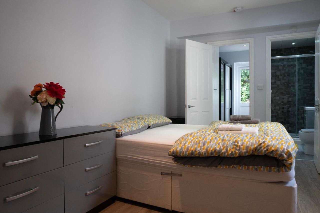 247 Eversholt Street Apartment London
