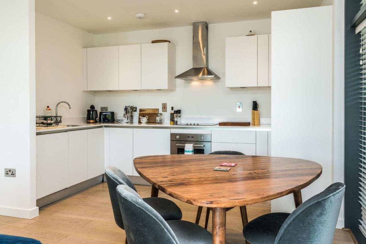 Stunning 2 Bed Apartment, Homerton Road - Sk Apartment *