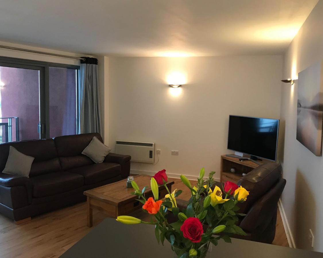 California Building Apartment London