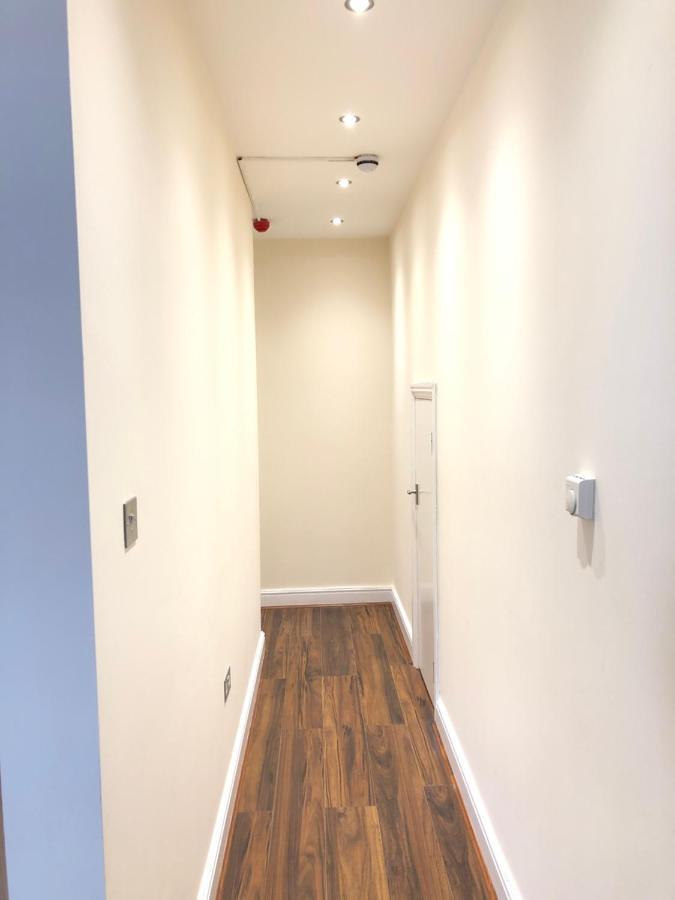 Greater Holiday Let @ Hanwell Appartement Londen