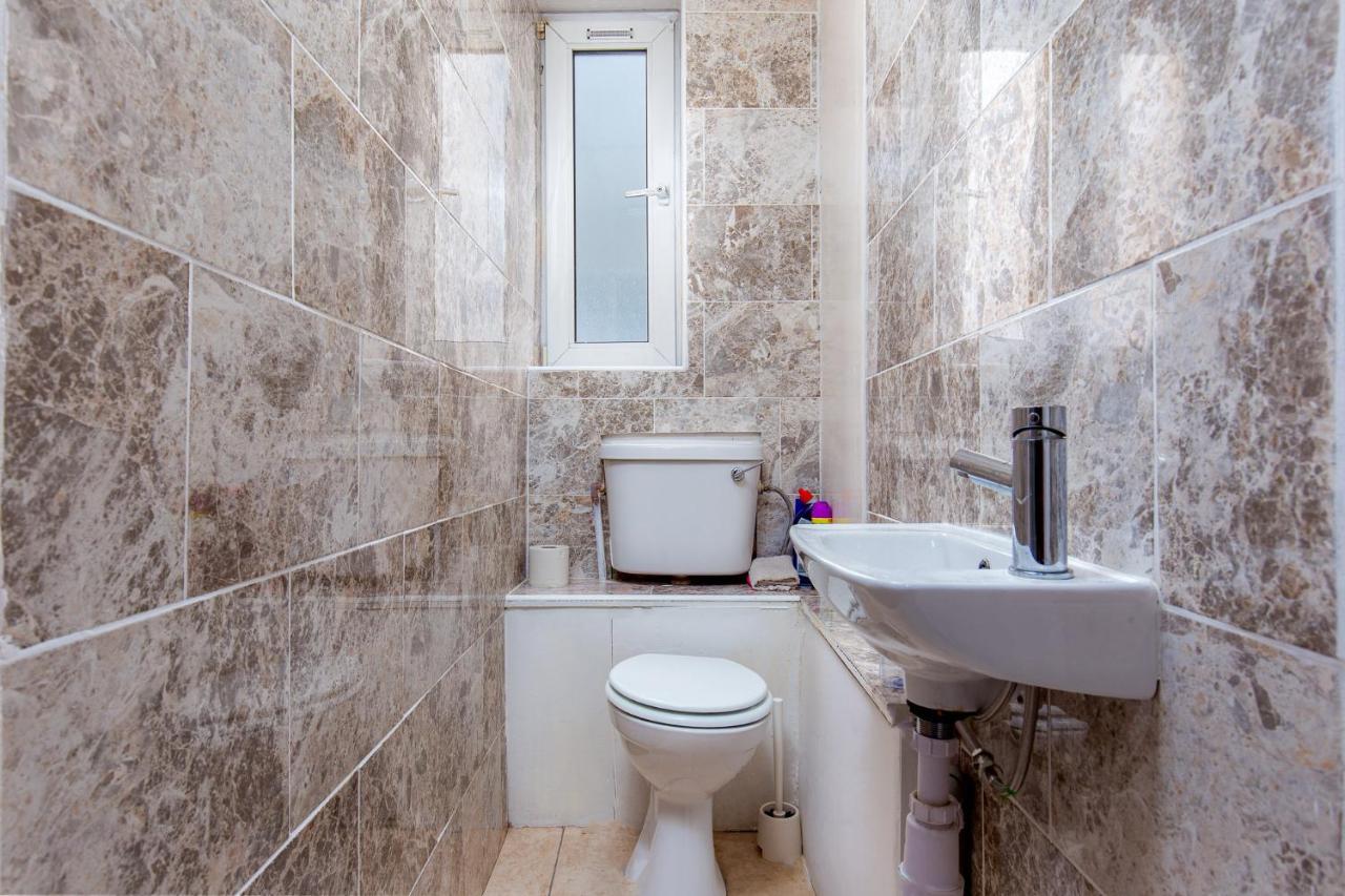 Guest house James Middleton House 3*