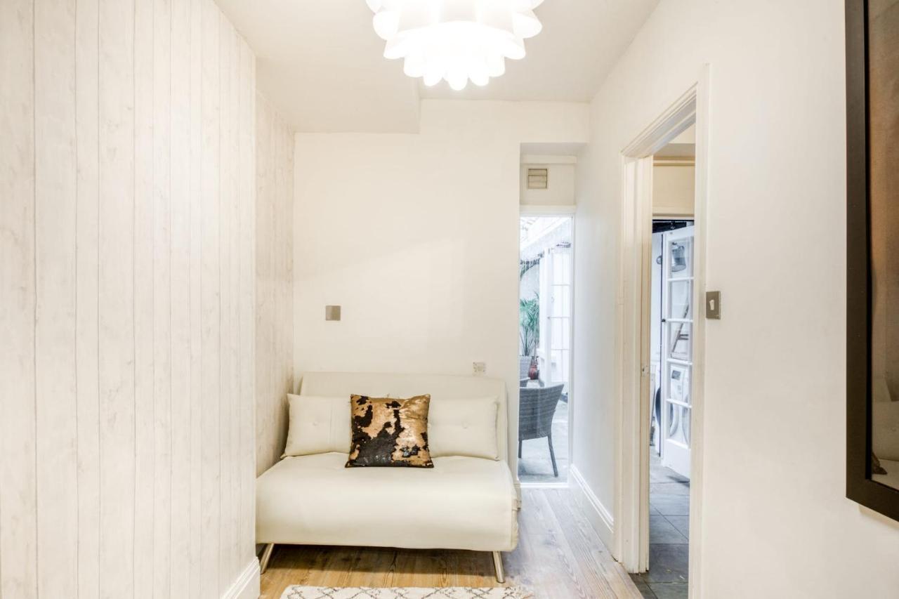 Apartment 2bed W/ Covered Patio, 5 Mins To Paddington Stn
