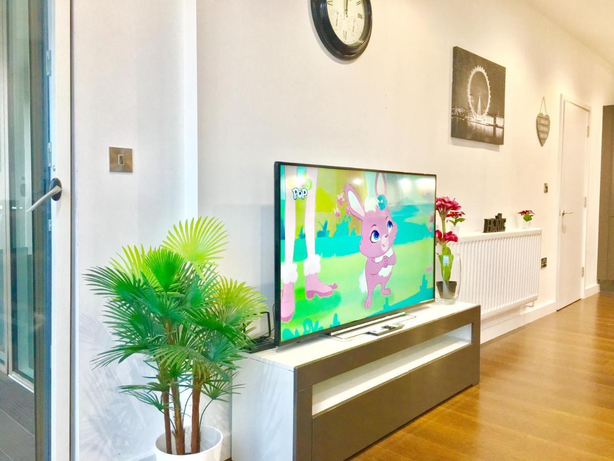 Excel 2 Bedrooms River View * Londen
