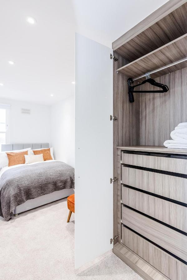 Bright & Modern 2-bed Notting Hill Apartamento Londres