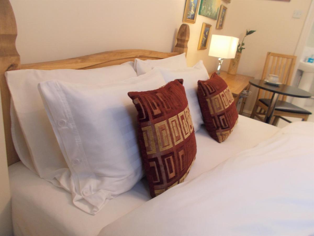 Accommodatie bij particulieren Double With Private Bathroom In Flat Centre *
