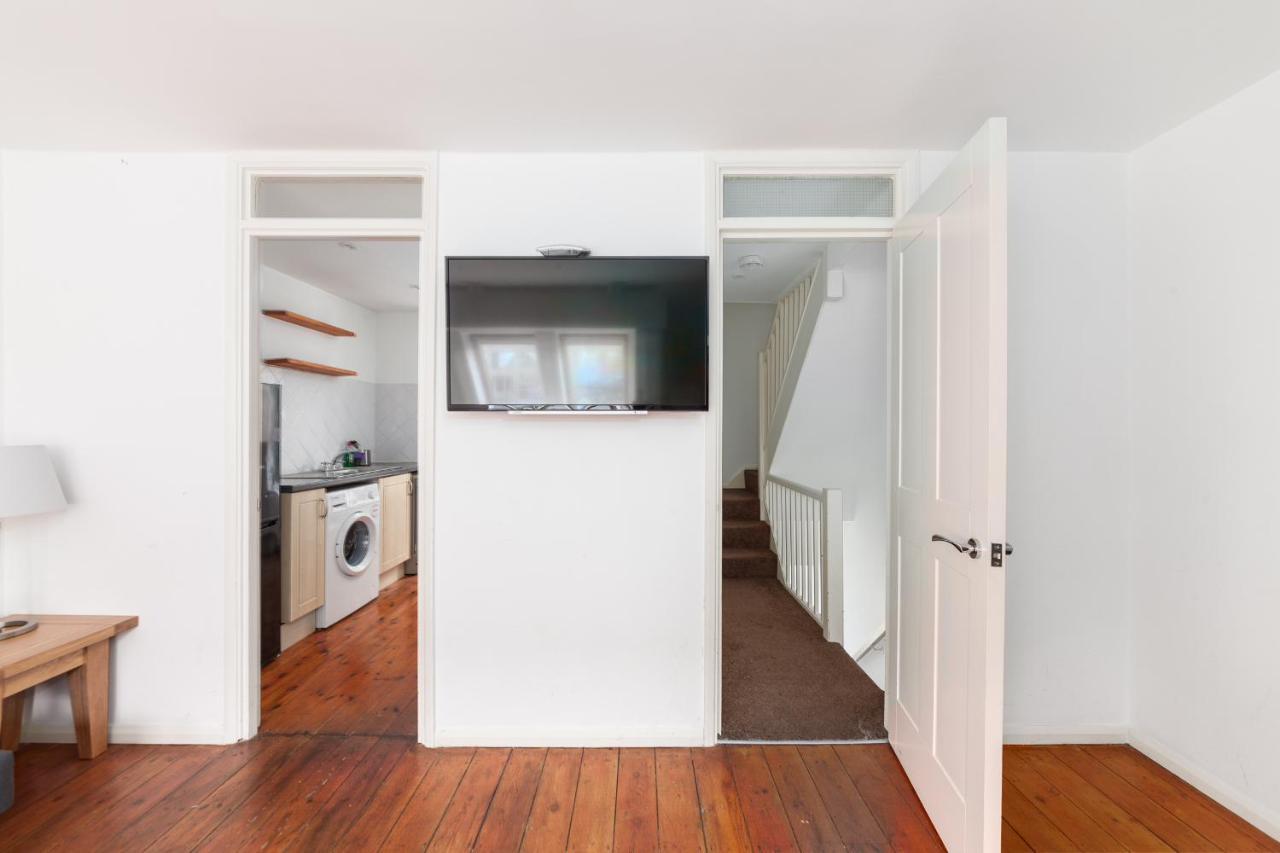 Apartment White City Apartment London