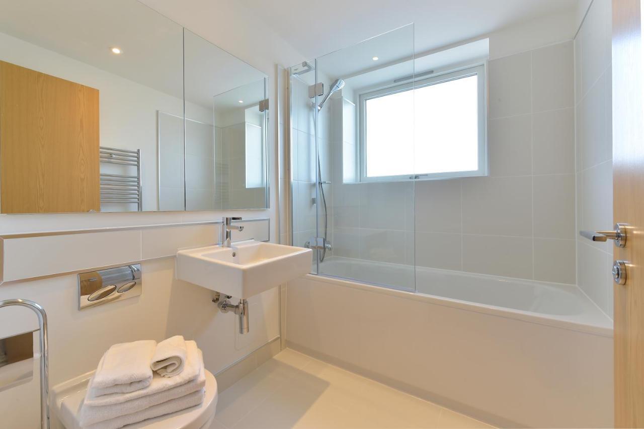 Tower Bridge Apartment *