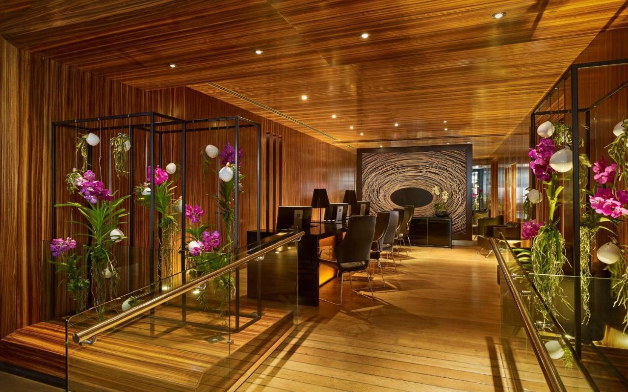 Apartahotel Plaza On The River 5*