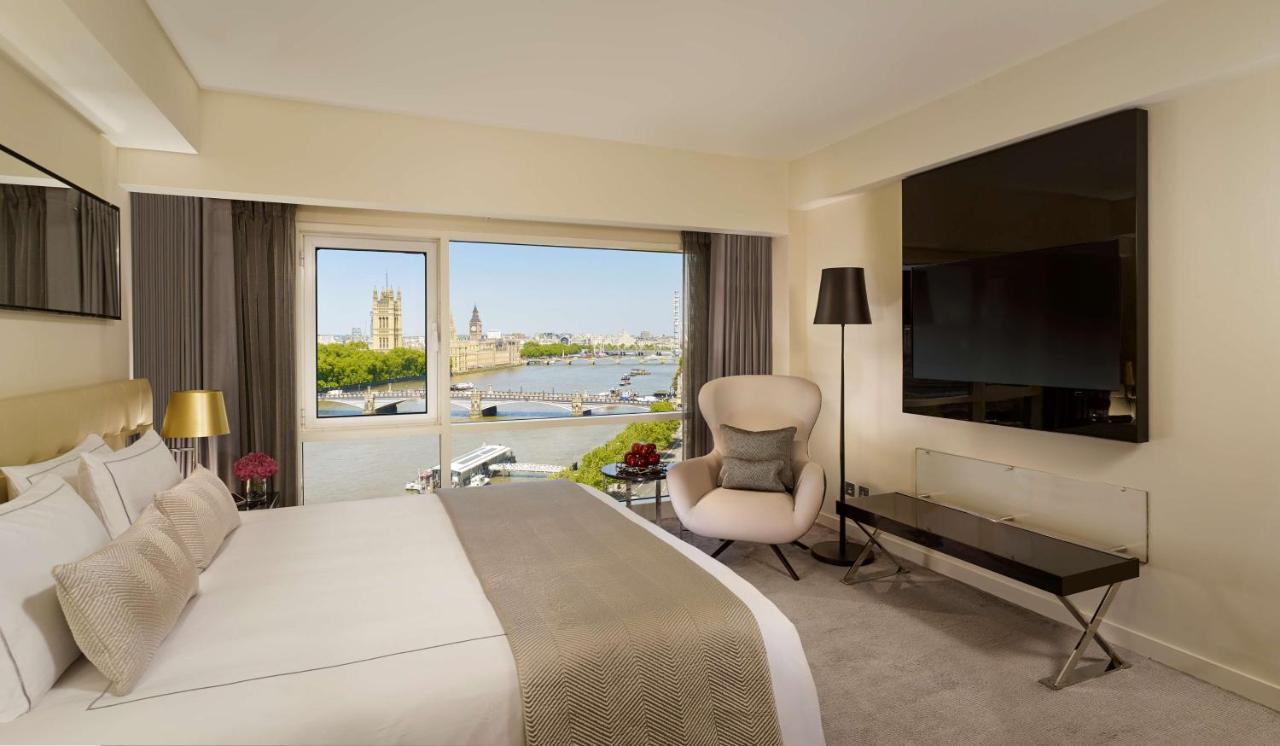 Plaza On The River Apartahotel 5*