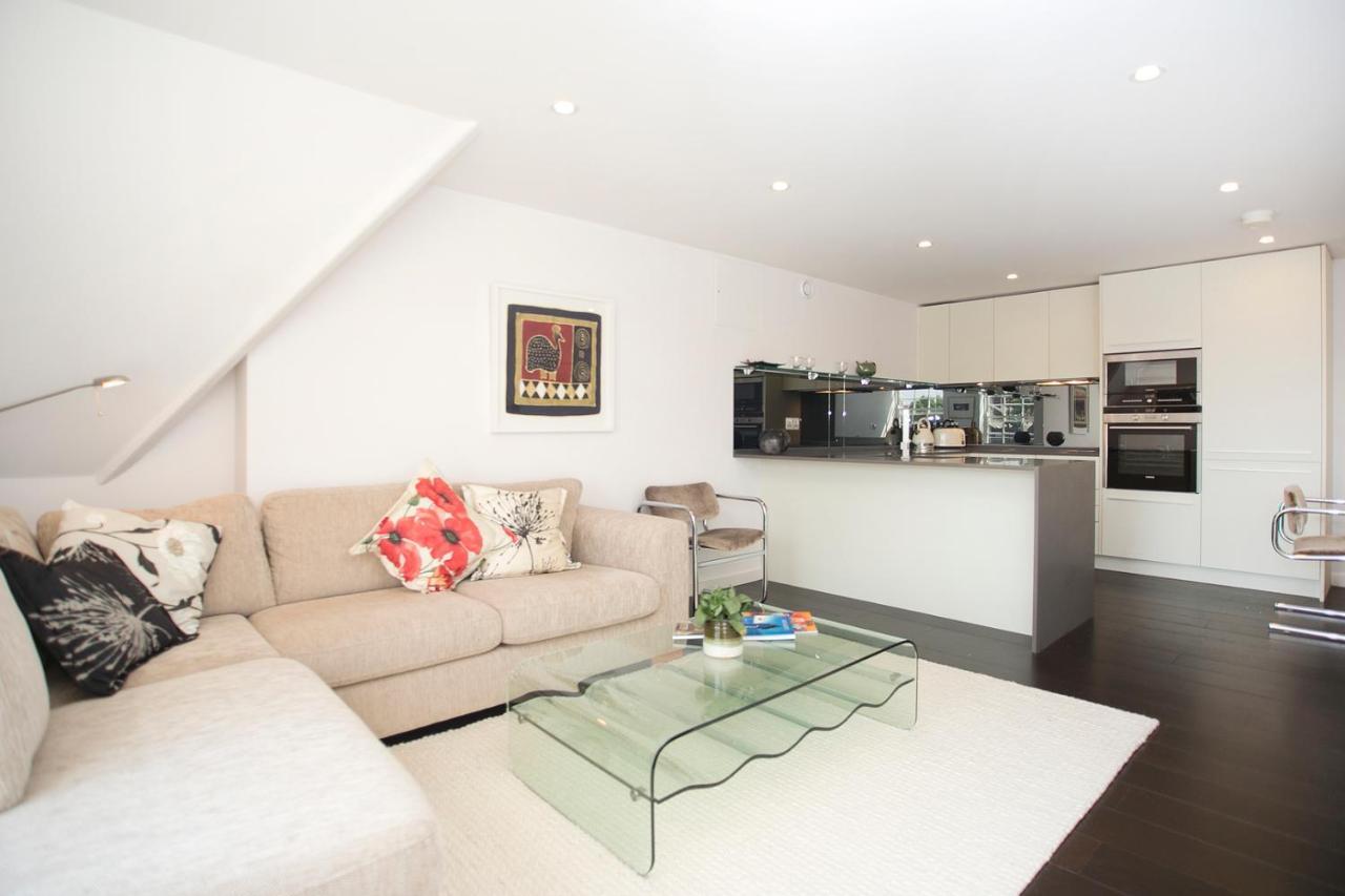 Veeve - Modern Edwardian Apartment London