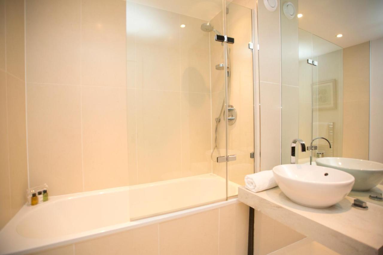 Apartment Veeve - Modern Edwardian