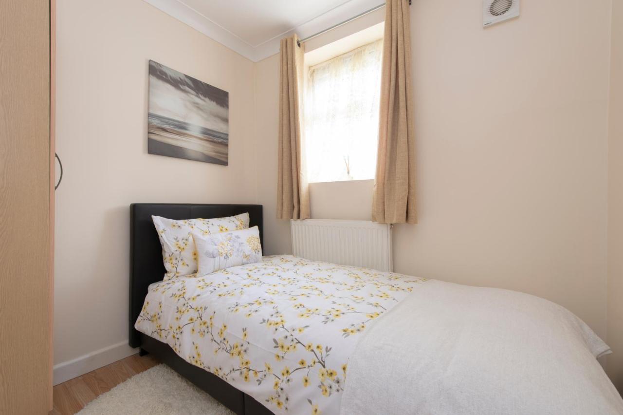 Abkat Three Bedroom Ferienhaus London