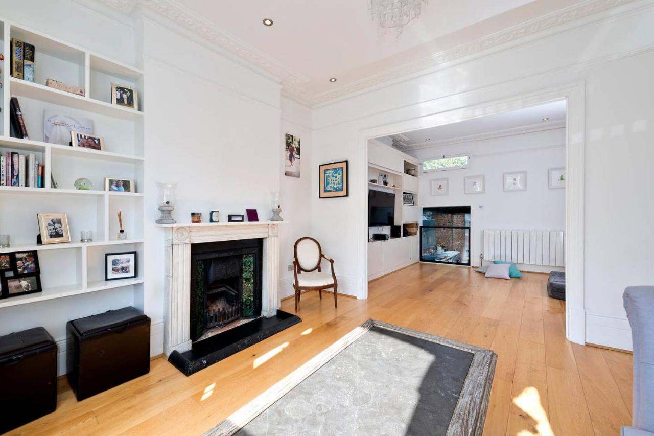 Holiday home Bright & Spacious 5 Bed House In Charming Putney