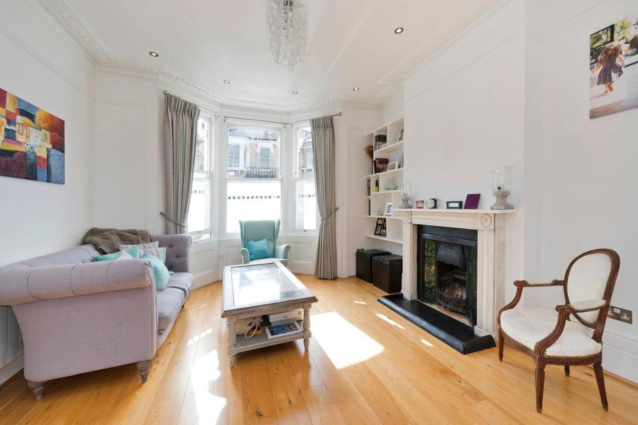 Bright & Spacious 5 Bed House In Charming Putney * London