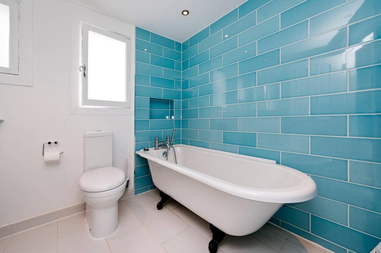 Holiday home Bright & Spacious 5 Bed House In Charming Putney *