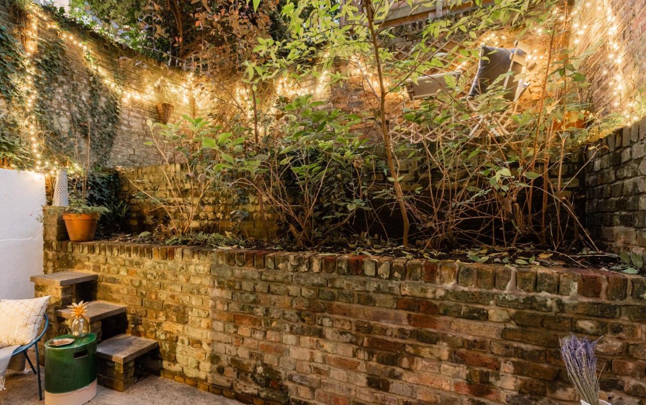 The Kensington Grove - Stylish 2bdr Flat With Private Patio London