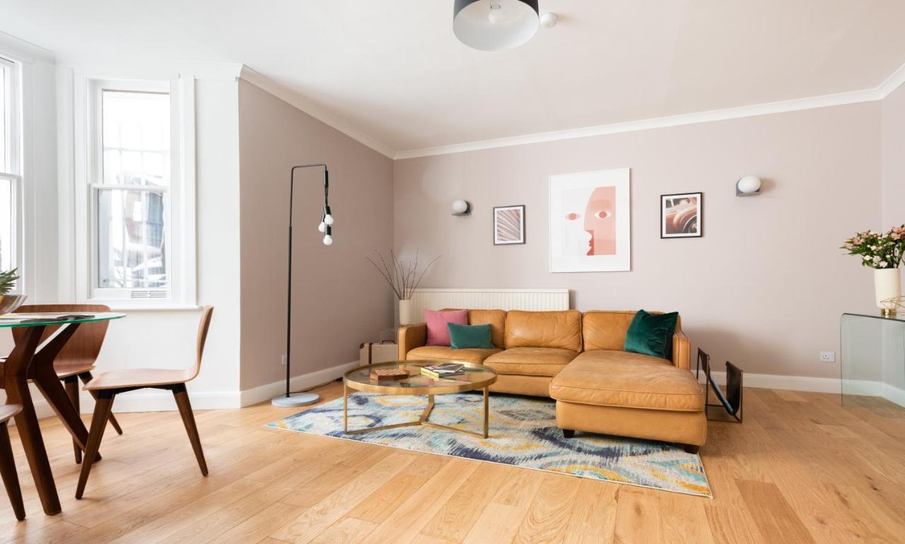The Kensington Grove - Stylish 2bdr Flat With Private Patio Apartment *