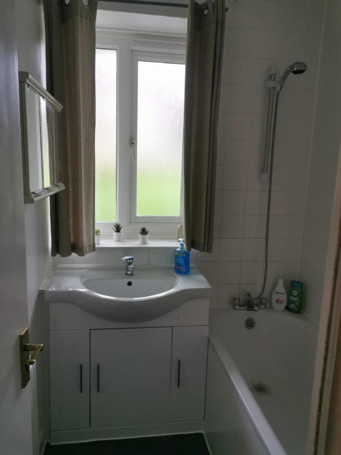 Gasthuis Cosy Flat Close To East Dulwich Station Londen