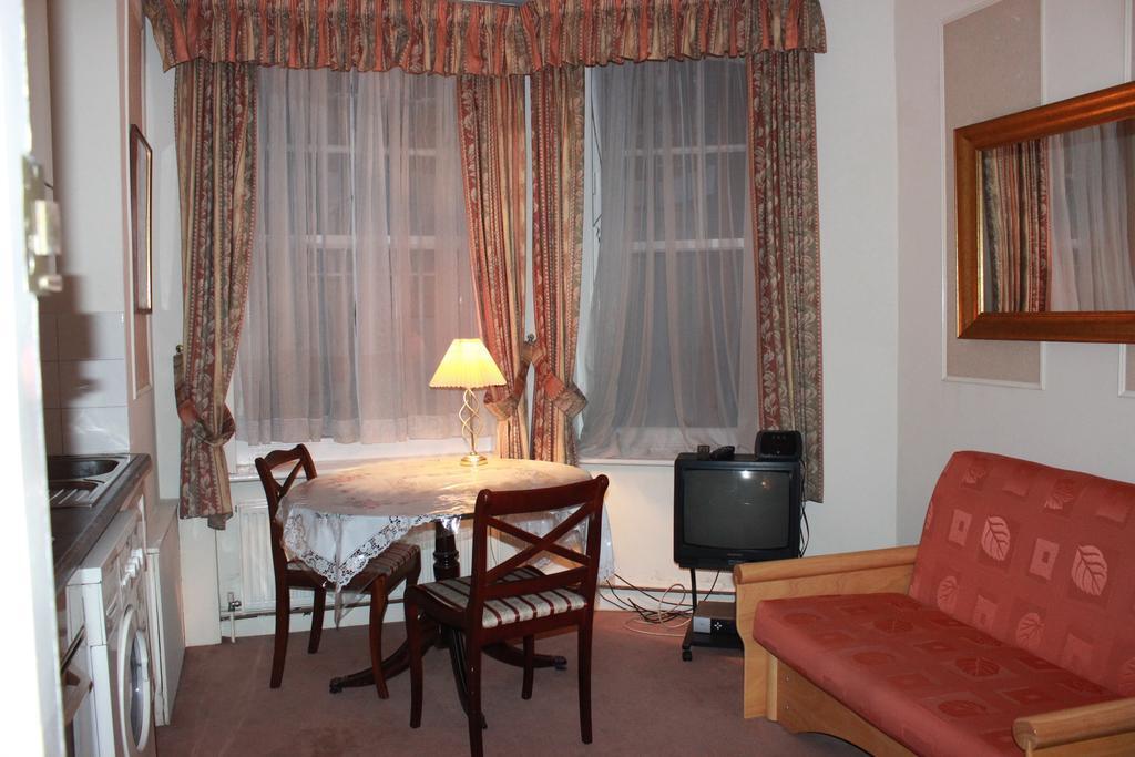 Kensingtoncourt 3*