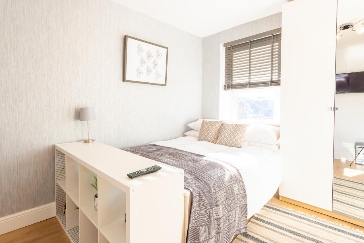 Modern And Chic Flat For 2 People In West Kilburn By Queen's Park * Londres