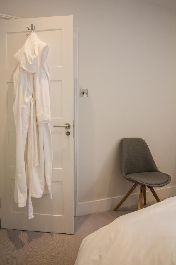 Magnificent House For 6 In Fulham With Back Garden Vakantiehuis Londen