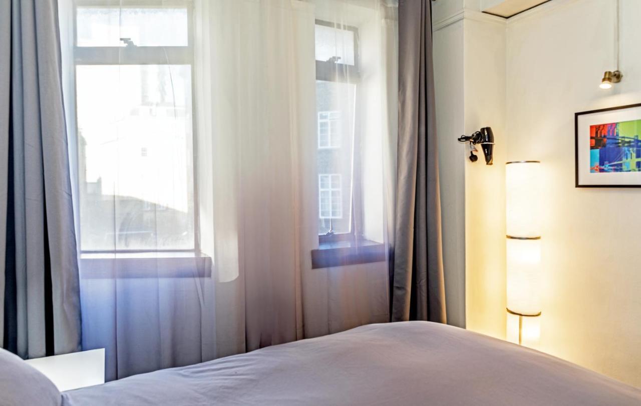 Apartment Flat 25 Dudley Court London
