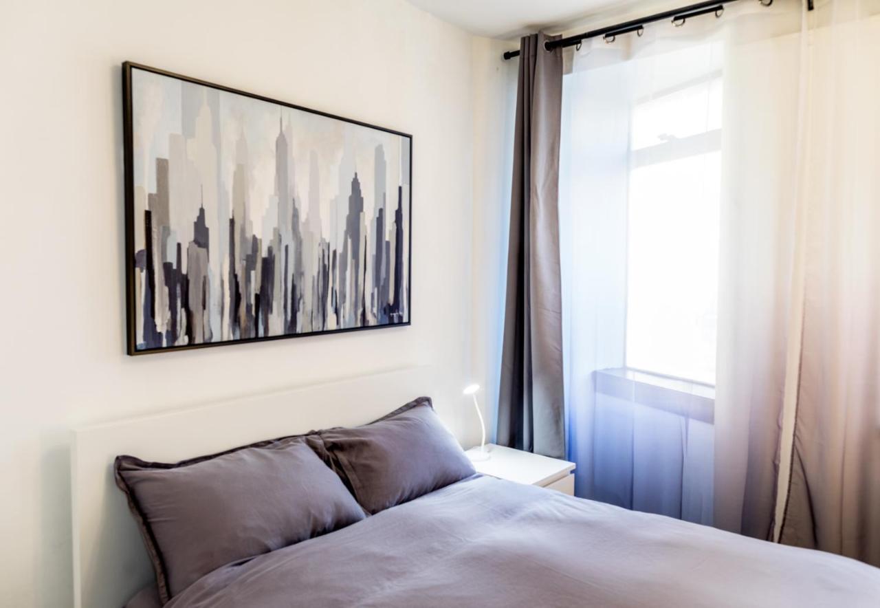 Flat 25 Dudley Court *