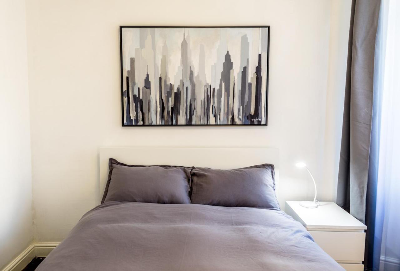 Flat 25 Dudley Court *
