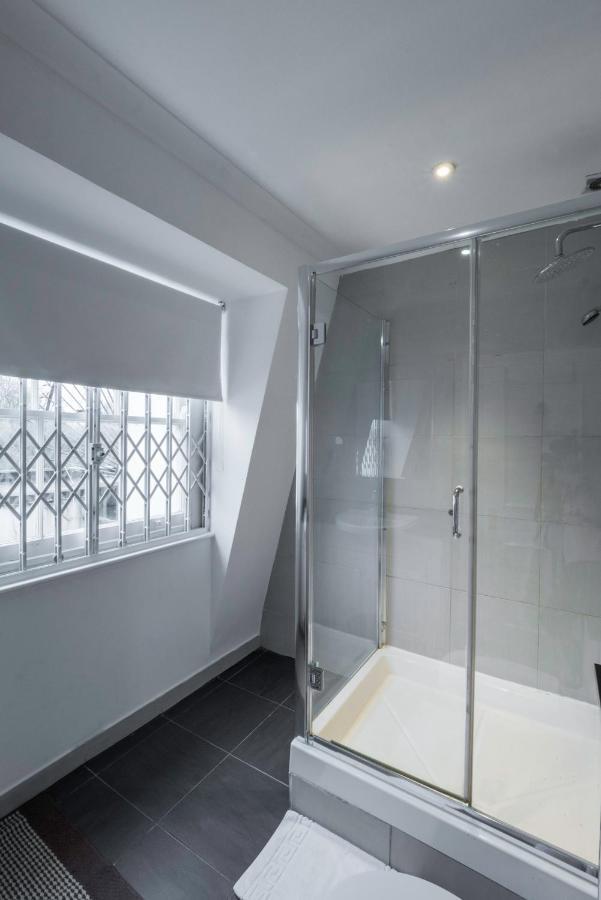 Hyde Park Gate Hostel