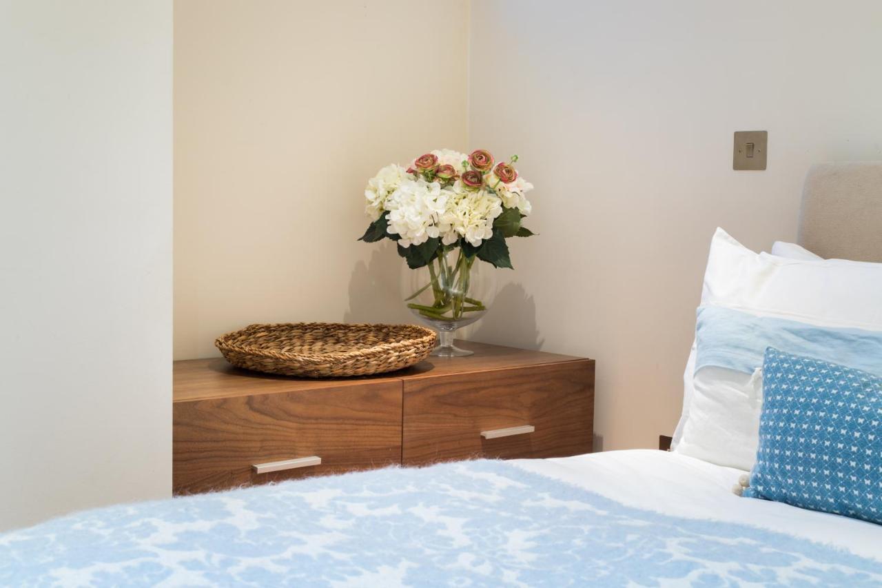 Hyde Park Luxe Apartment