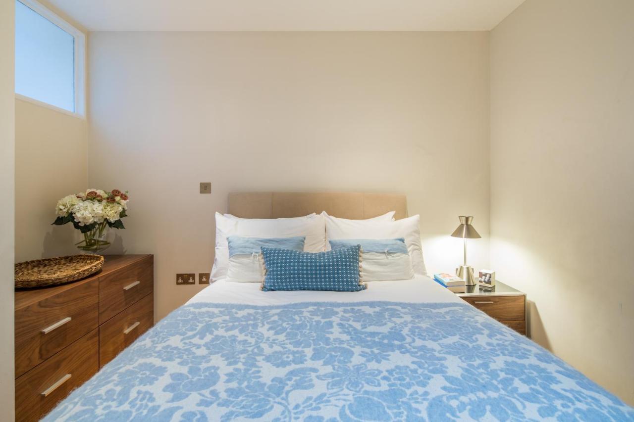 Hyde Park Luxe