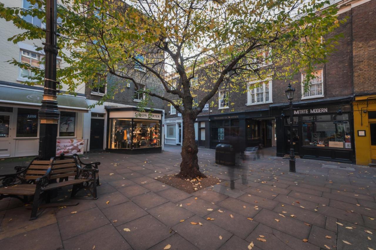44 Curzon Street By Mansley 4*