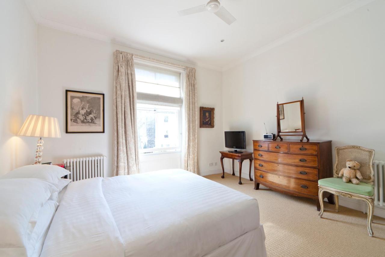 Apartment Bassett Road Iv By Onefinestay *