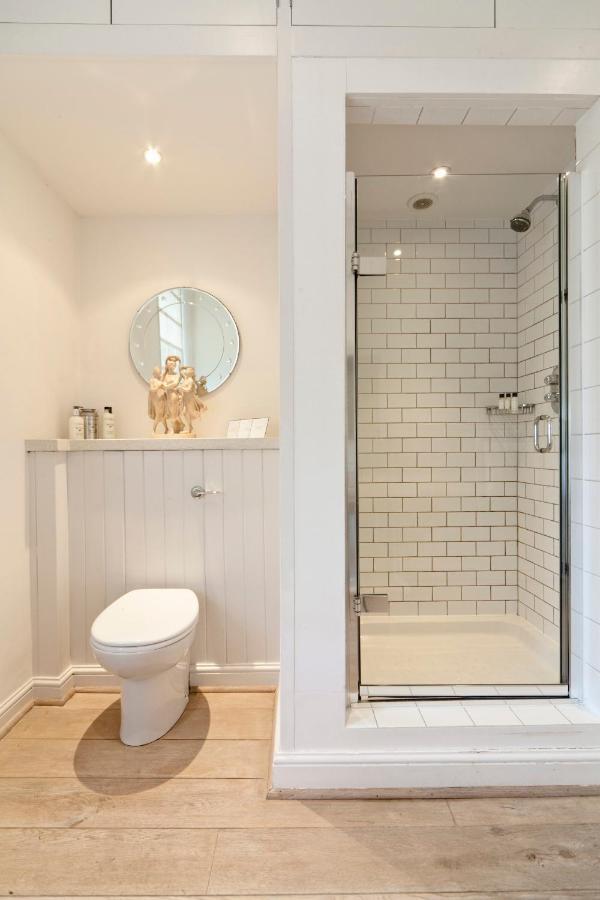 Bassett Road Iv By Onefinestay *