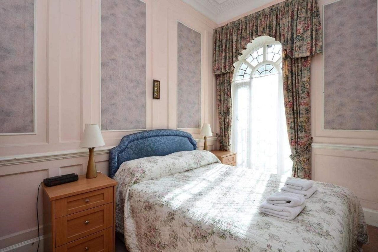 Kensingtoncourt Apartahotel