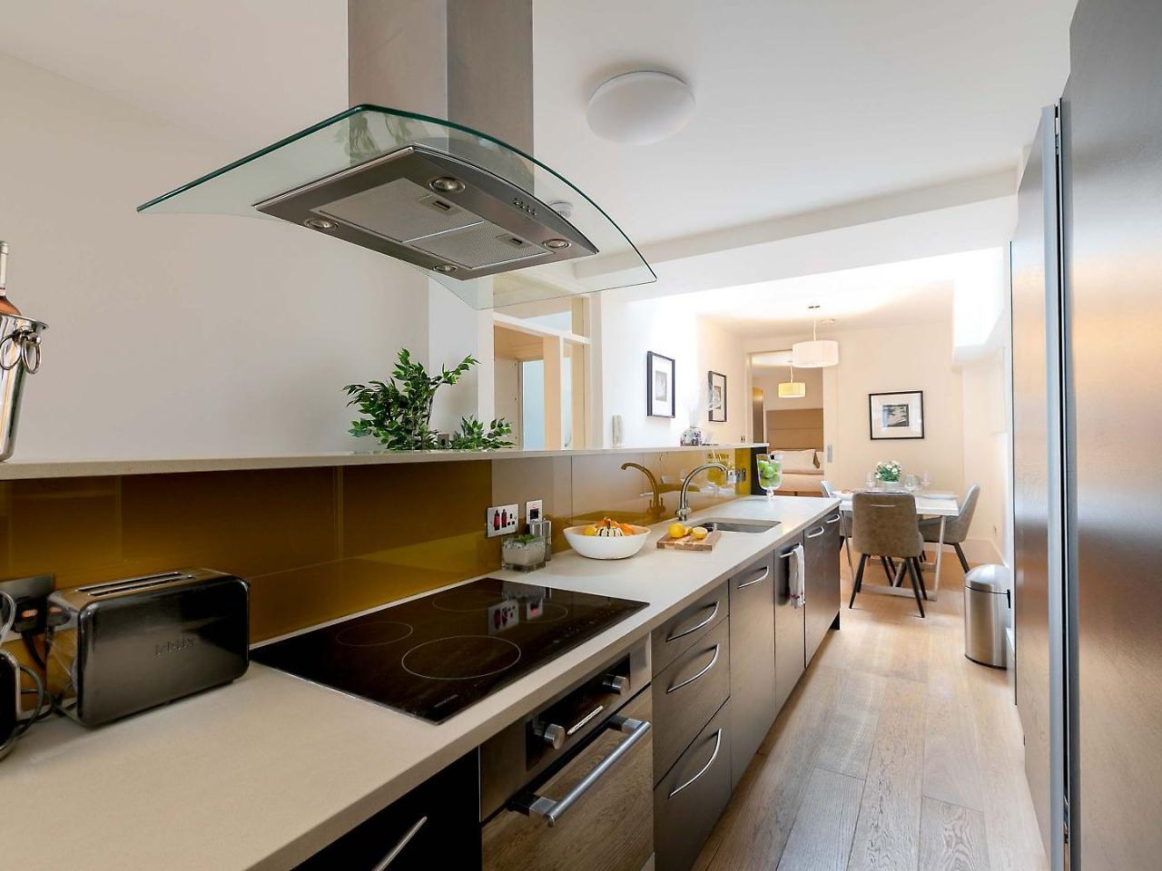 D Arblay Street 4*