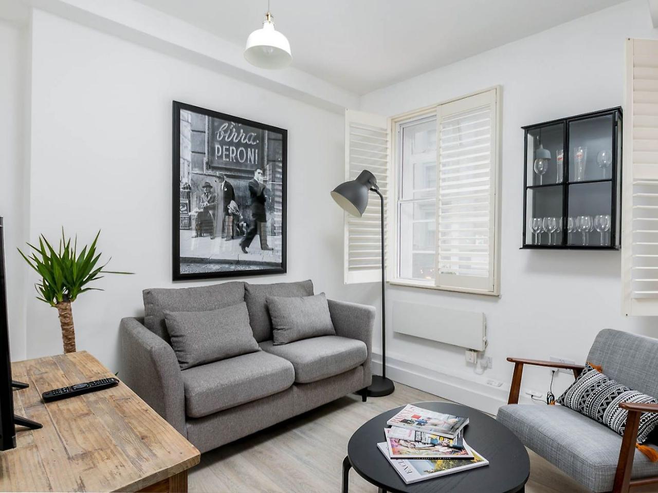 Lovely Maisonette - Goodge Street 55 London